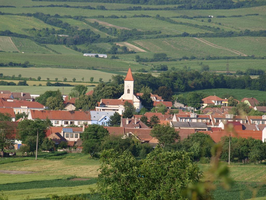 Penzion Kratochvil Dolní Dunajovice 외부 사진