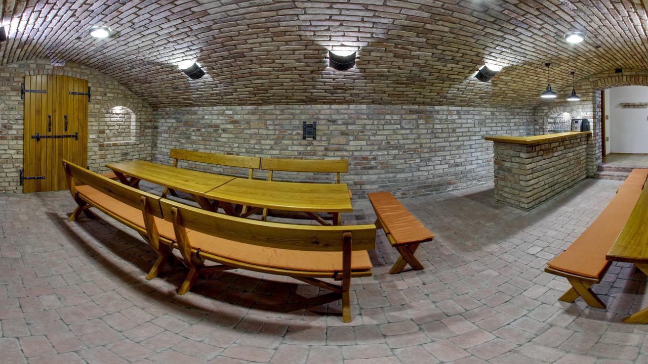 Penzion Kratochvil Dolní Dunajovice 외부 사진