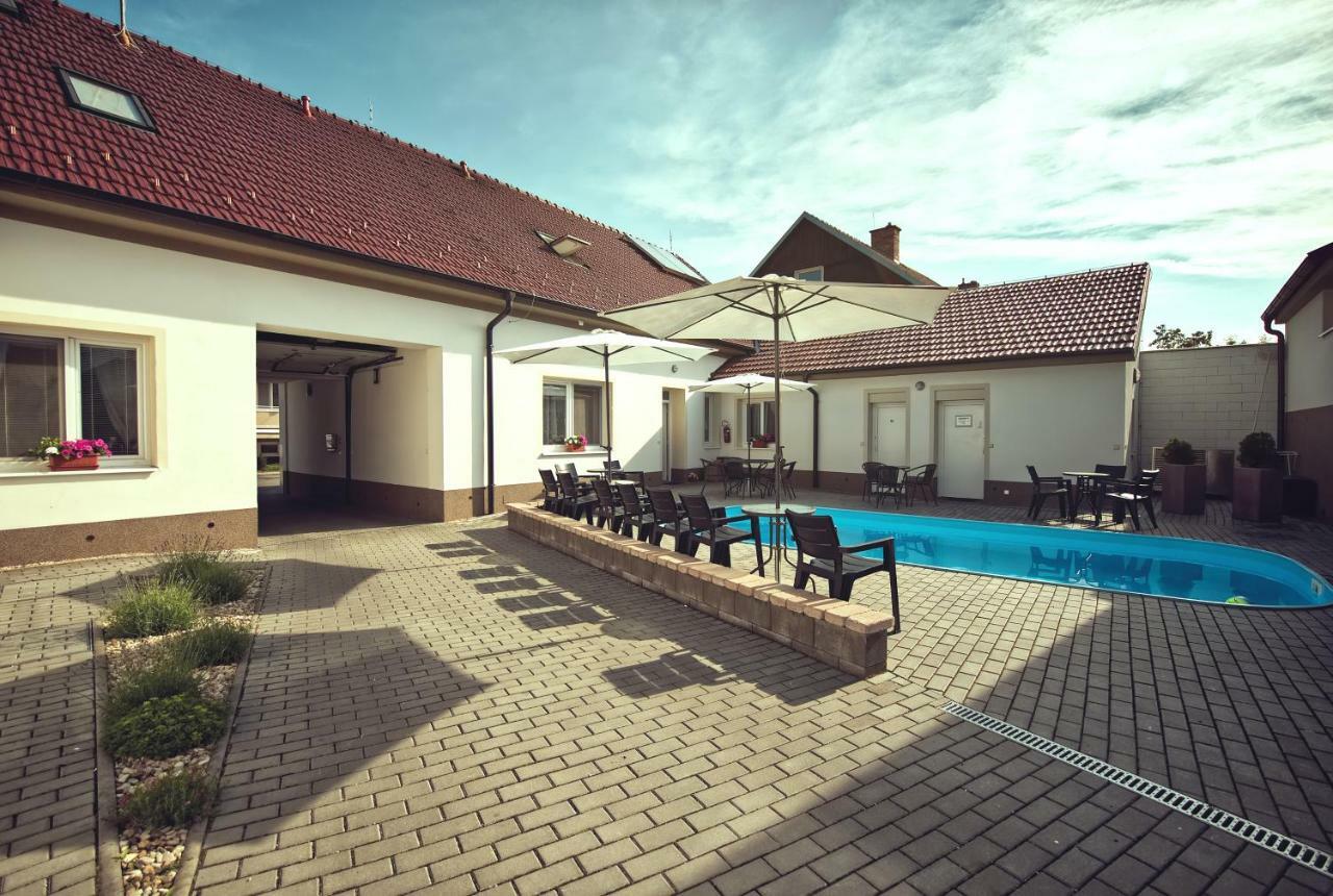Penzion Kratochvil Dolní Dunajovice 외부 사진